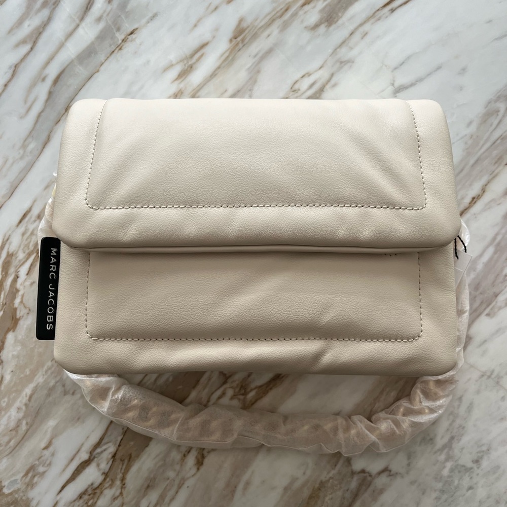 Marc Jacobs Pillow Bag in Cream Leather